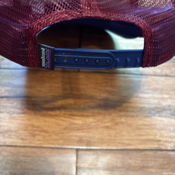 Patagonia Mesh Back Trucker Hat Cap Mountain Logo Patch Blue Maroon Snapback - Picture 6 of 10